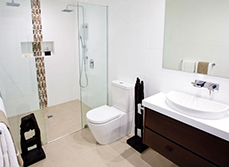 Large En-suite Bathroom with freestanding bath