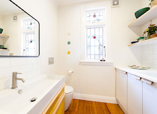 Sunny bathroom makeover