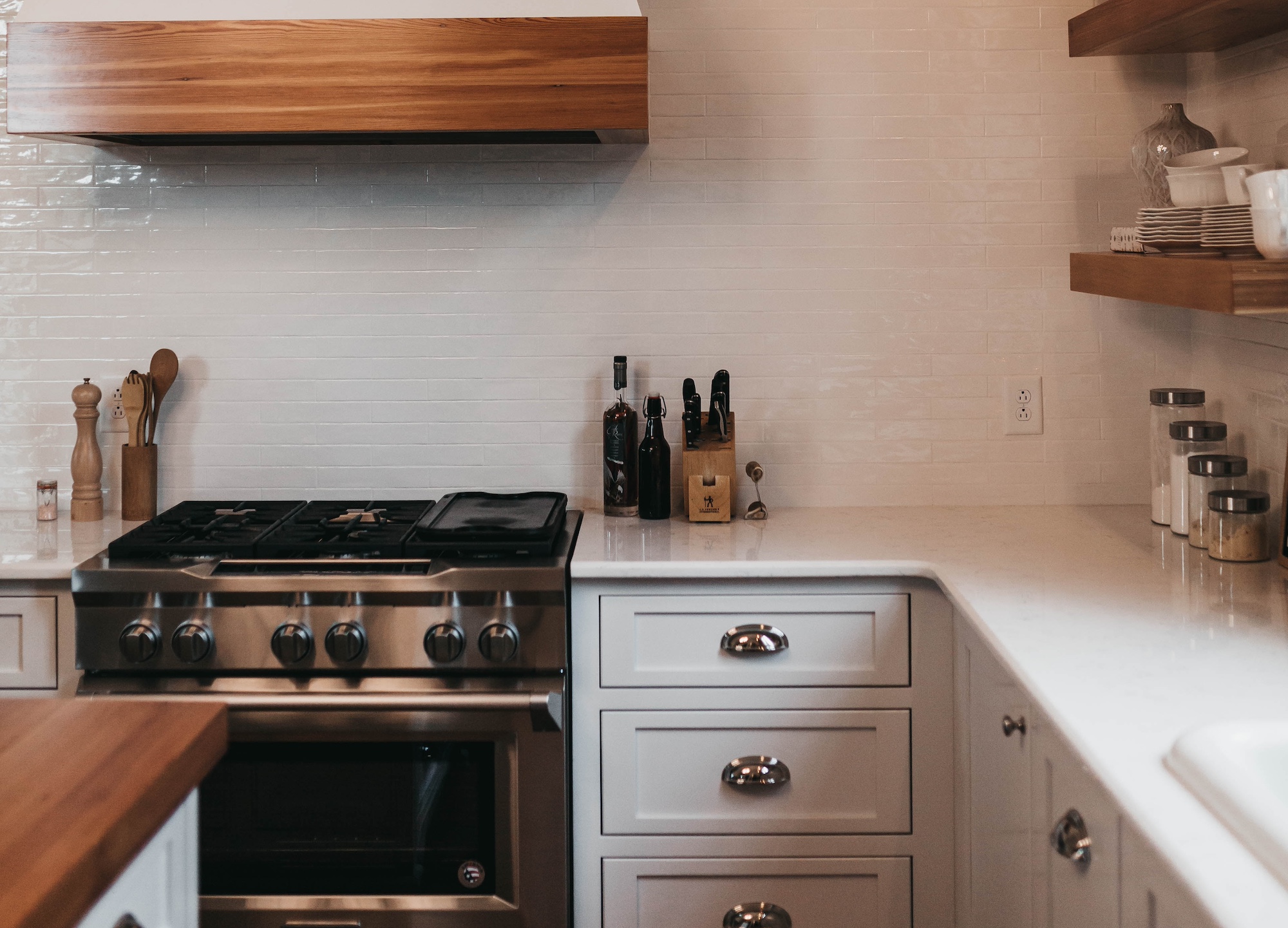Counter top with shaker style cabinets